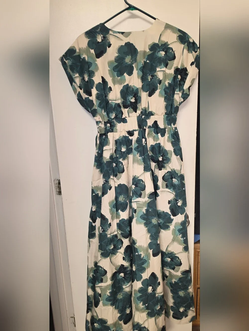 NWT Abercrombie & Fitch Twist-Front  Maxi Dress Teal Green Cream Floral Small